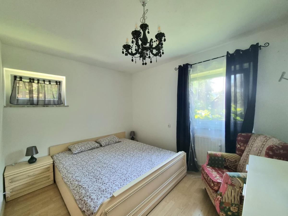 Lovely Spacious Apartment-80M2-Old Style-Tourist Area Rauth Exterior foto